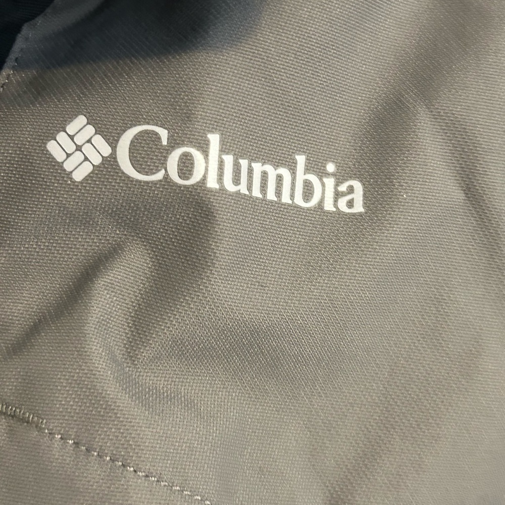 Columbia | Kids Two-Tone Black and Gray Two layer jacket | Size Medium - Picture 3 of 12